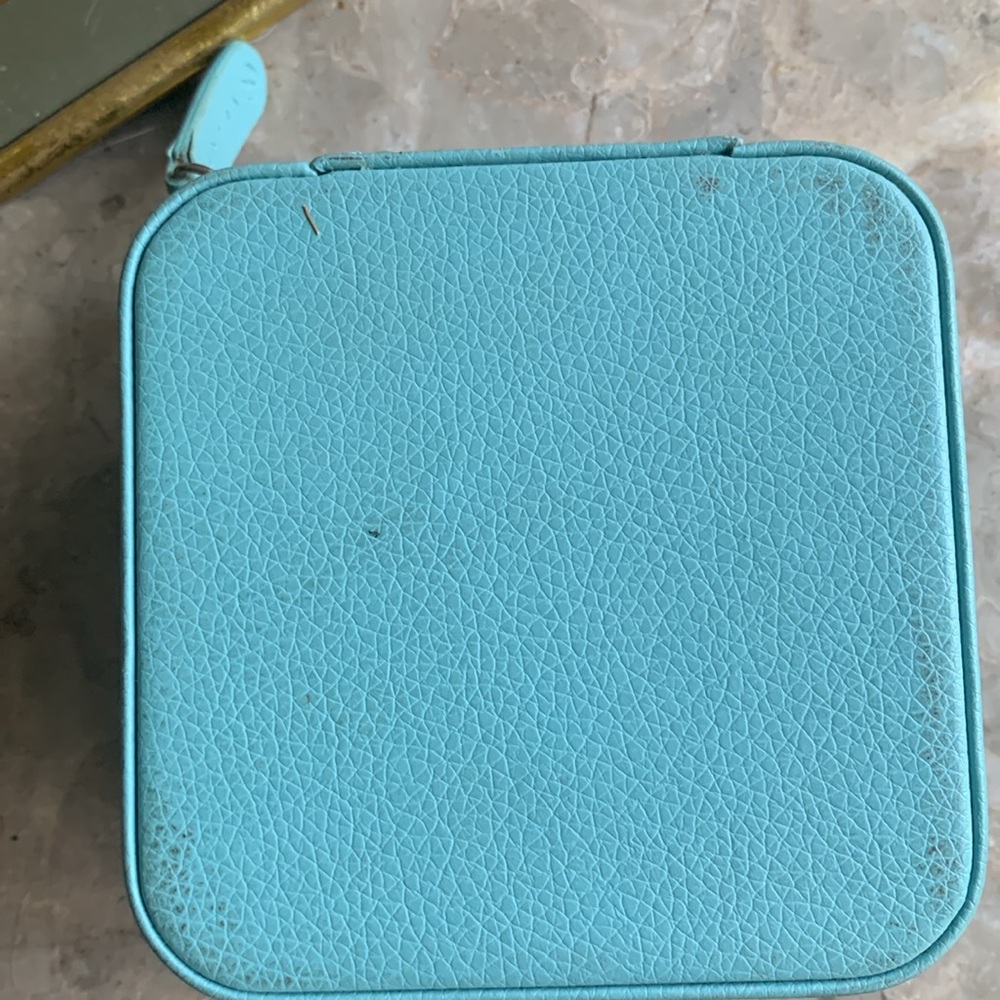 Rare Large Jewelry Organizer Portfolio + jewelry cleaning tissue - Picture 6 of 7